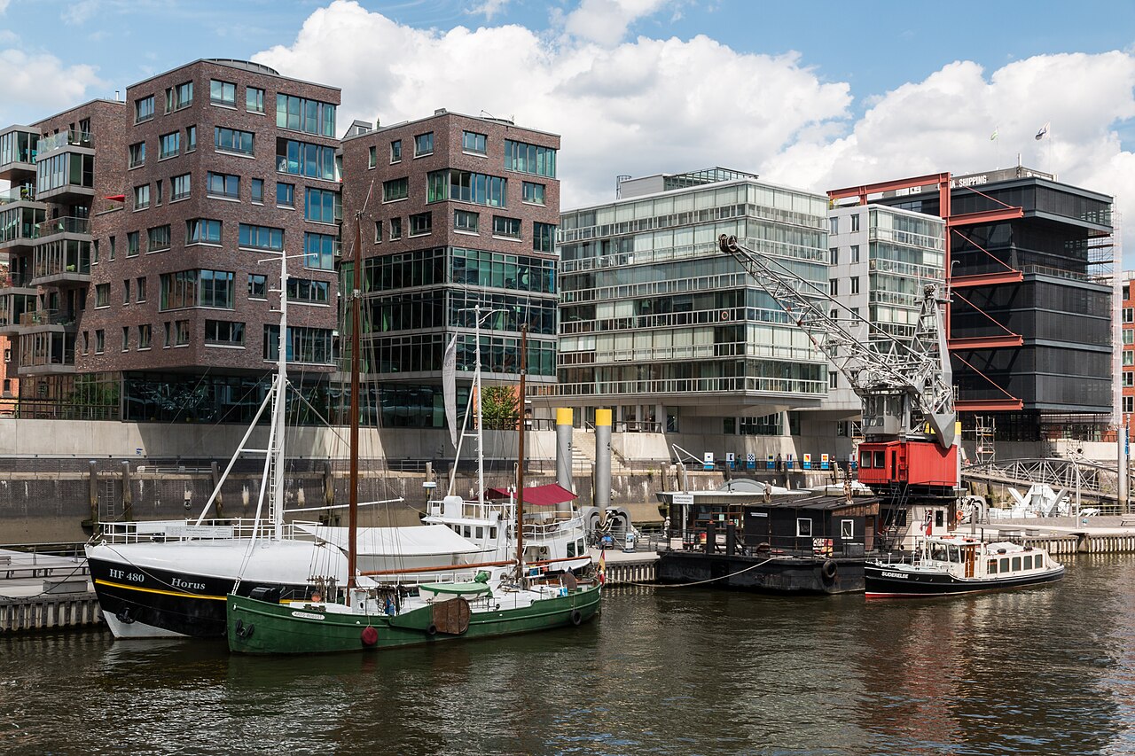 Sandtorhafen/Traditionsschiffhafen